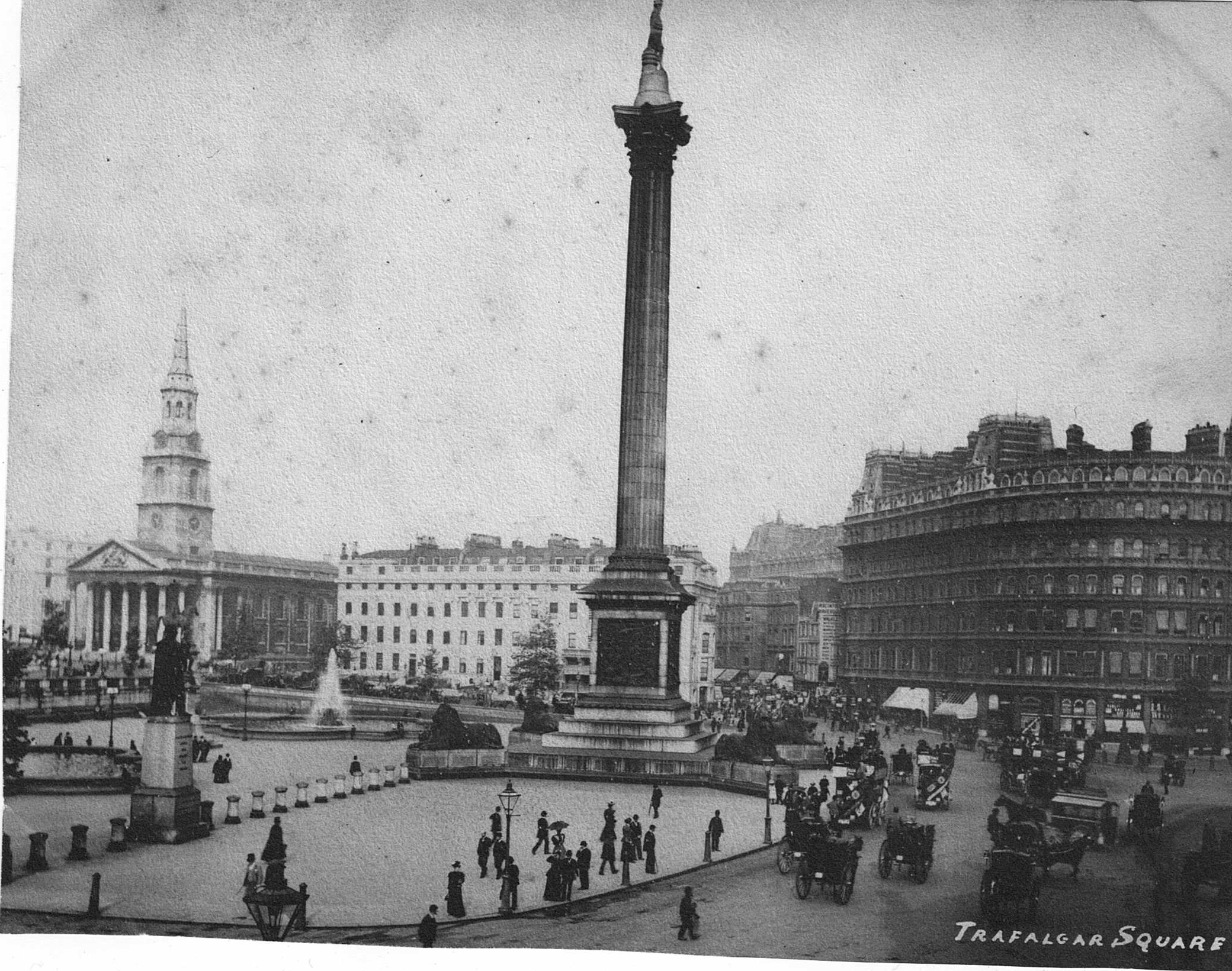 File:Trafalgar Square a.jpg